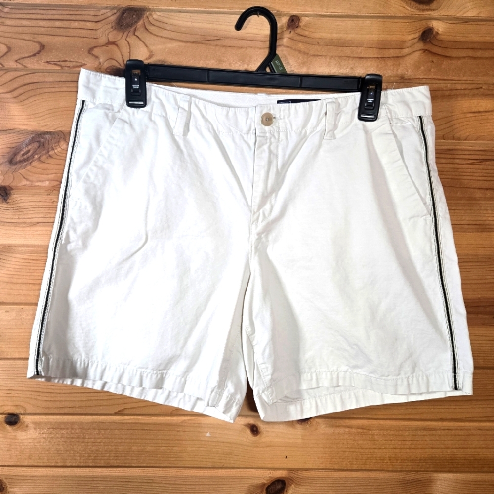 Gap Womens Chino Shorts Cream 100% Cotton Stripe Accent Size 14 Preppy Summer - Picture 1 of 6